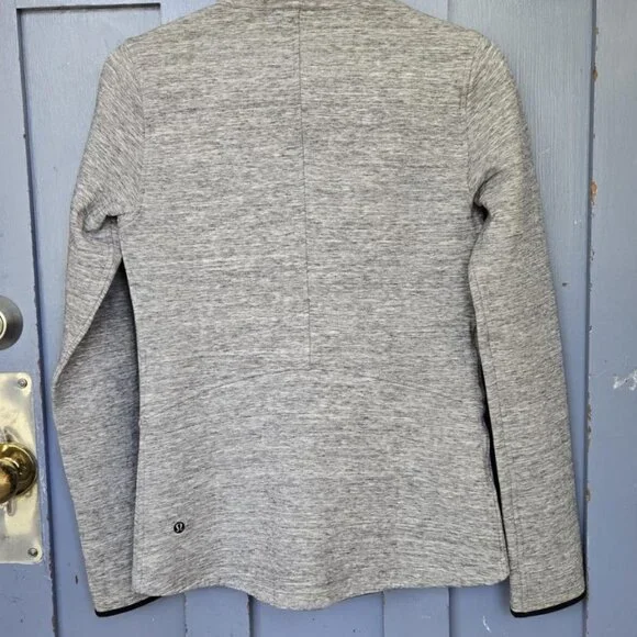 lululemon Insculpt Jacket - Picture 5 of 5
